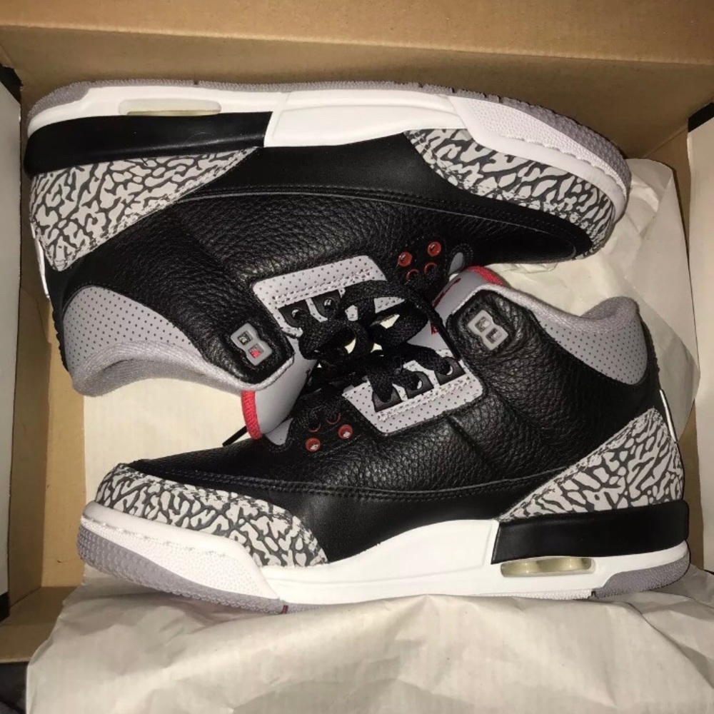 Jordan 3s Black Cements size 7y.